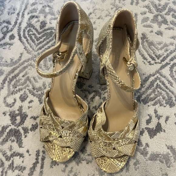 Micheal Kors gold snakeskin leather heels - Picture 4 of 4
